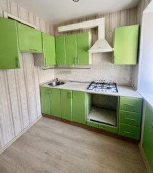 3-к квартира, вторичка, 42м2, 4/4 этаж