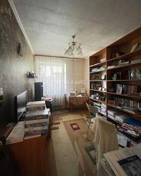 4-к квартира, вторичка, 77м2, 2/9 этаж