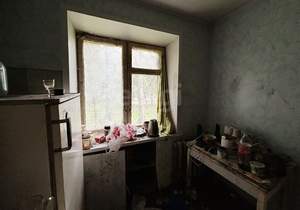 2-к квартира, вторичка, 42м2, 1/5 этаж