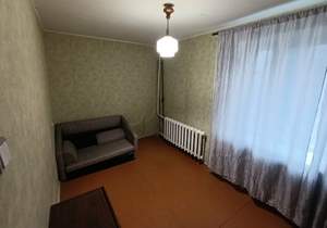 2-к квартира, вторичка, 37м2, 1/5 этаж