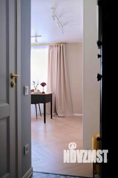 2-к квартира, вторичка, 39м2, 1/4 этаж