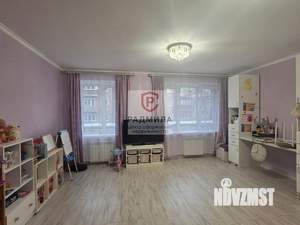 3-к квартира, вторичка, 81м2, 1/3 этаж