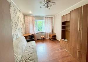 2-к квартира, вторичка, 43м2, 1/4 этаж