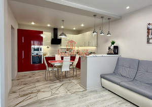 2-к квартира, вторичка, 85м2, 12/12 этаж