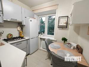 2-к квартира, вторичка, 40м2, 5/5 этаж