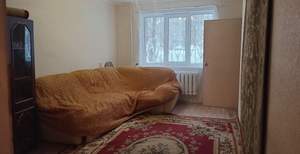 4-к квартира, вторичка, 58м2, 1/5 этаж