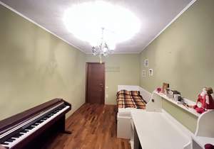 3-к квартира, вторичка, 110м2, 4/4 этаж