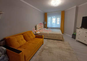 2-к квартира, вторичка, 72м2, 1/9 этаж