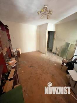 2-к квартира, вторичка, 42м2, 1/5 этаж