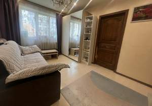 3-к квартира, вторичка, 60м2, 3/5 этаж