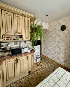 4-к квартира, вторичка, 60м2, 5/5 этаж