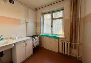 2-к квартира, вторичка, 40м2, 1/5 этаж