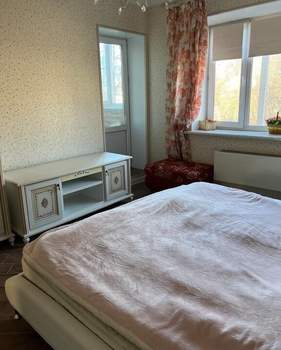 2-к квартира, вторичка, 75м2, 2/10 этаж