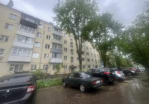 2-к квартира, вторичка, 42м2, 1/5 этаж