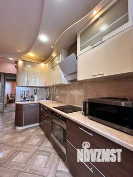 2-к квартира, вторичка, 63м2, 8/19 этаж