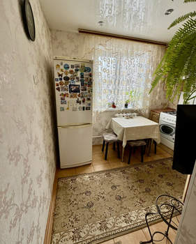 4-к квартира, вторичка, 60м2, 5/5 этаж