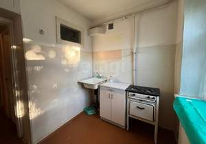 2-к квартира, вторичка, 40м2, 1/5 этаж