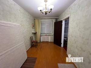 2-к квартира, вторичка, 44м2, 1/4 этаж