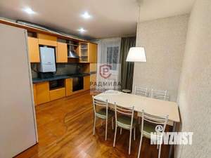 4-к квартира, вторичка, 108м2, 5/6 этаж