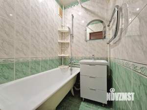 2-к квартира, вторичка, 42м2, 1/5 этаж