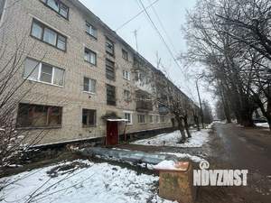 2-к квартира, вторичка, 40м2, 1/4 этаж