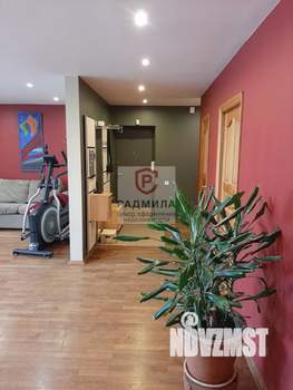 4-к квартира, вторичка, 109м2, 9/9 этаж