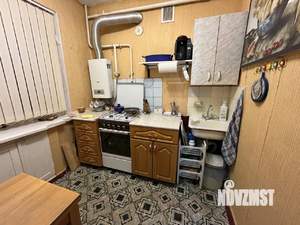 2-к квартира, вторичка, 44м2, 1/4 этаж