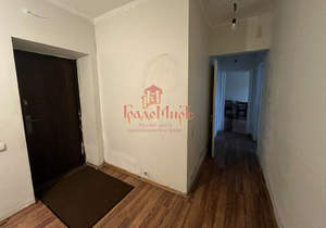 2-к квартира, вторичка, 53м2, 1/4 этаж