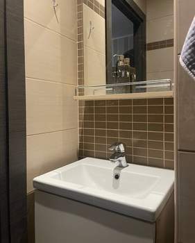 2-к квартира, вторичка, 72м2, 10/16 этаж