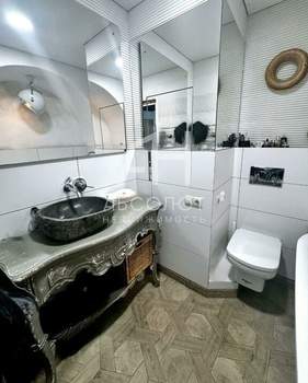 1-к квартира, вторичка, 40м2, 3/17 этаж