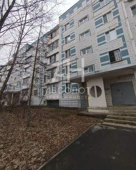 2-к квартира, вторичка, 55м2, 1/5 этаж