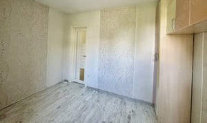 3-к квартира, вторичка, 42м2, 4/4 этаж