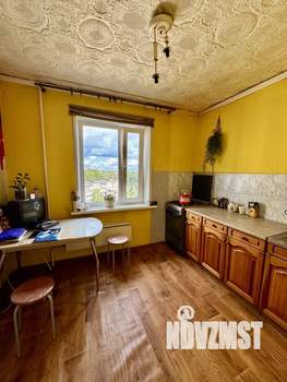 3-к квартира, вторичка, 70м2, 9/9 этаж