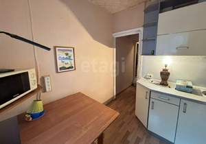 2-к квартира, вторичка, 43м2, 1/4 этаж