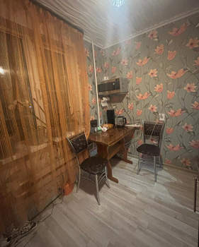 3-к квартира, вторичка, 60м2, 1/9 этаж