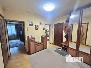 3-к квартира, вторичка, 58м2, 2/5 этаж