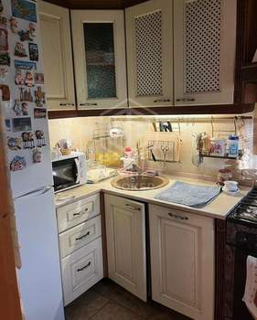5-к квартира, вторичка, 160м2, 1/3 этаж