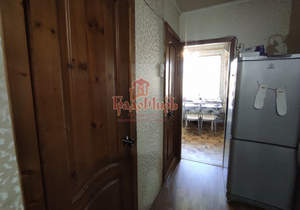 2-к квартира, вторичка, 52м2, 8/9 этаж