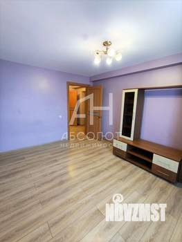 3-к квартира, вторичка, 68м2, 1/17 этаж