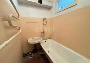 2-к квартира, вторичка, 40м2, 1/5 этаж