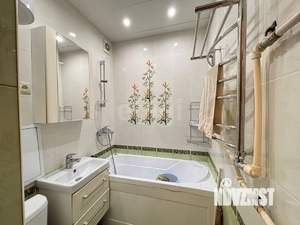 2-к квартира, вторичка, 43м2, 1/4 этаж