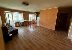 3-к квартира, вторичка, 56м2, 4/4 этаж