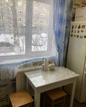 2-к квартира, вторичка, 45м2, 1/5 этаж