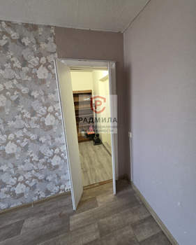 2-к квартира, вторичка, 42м2, 4/4 этаж