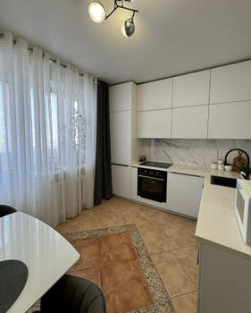 2-к квартира, вторичка, 72м2, 10/17 этаж