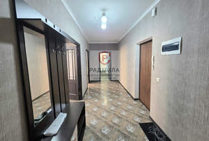 2-к квартира, вторичка, 68м2, 7/17 этаж