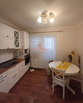 2-к квартира, вторичка, 72м2, 1/9 этаж