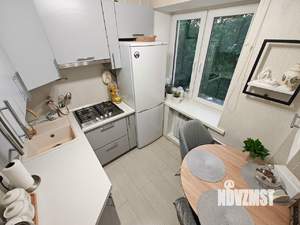 2-к квартира, вторичка, 40м2, 5/5 этаж