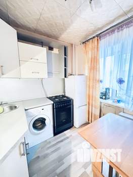 2-к квартира, вторичка, 43м2, 1/4 этаж