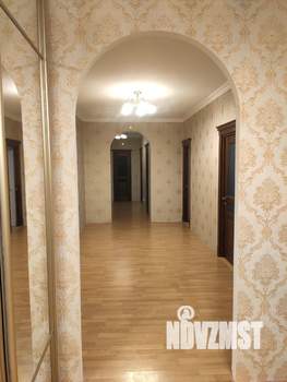 4-к квартира, вторичка, 129м2, 2/9 этаж